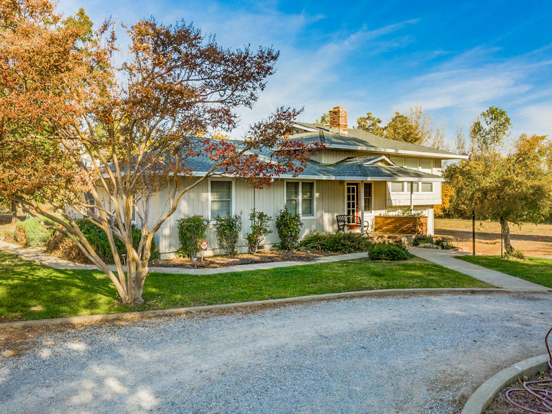 22200 Lone Tree Road Anderson, CA 96007 - Photo 21 of 22 6 Front