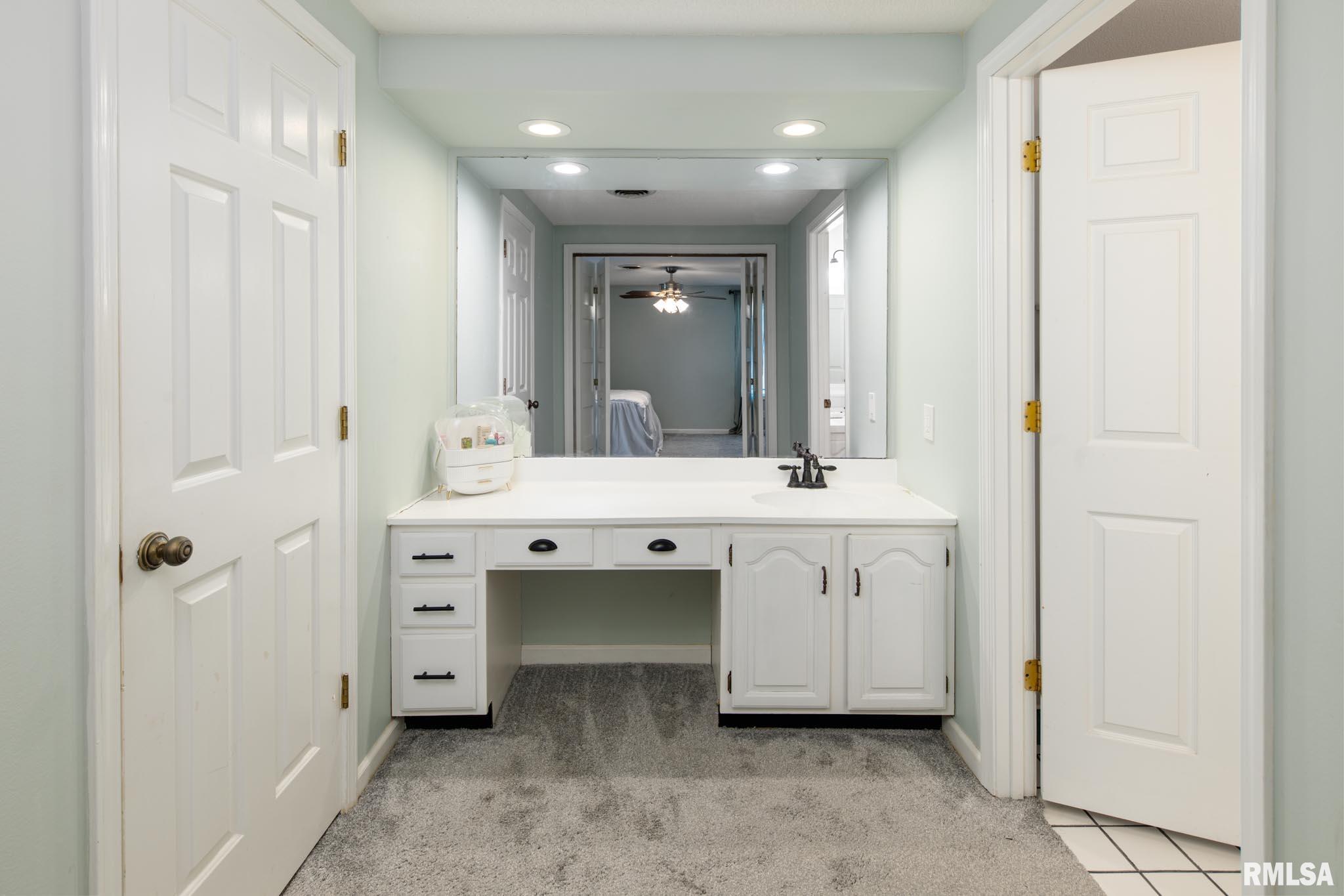 1808 Testa Drive Marion, IL 62959 - Photo 15 of 44