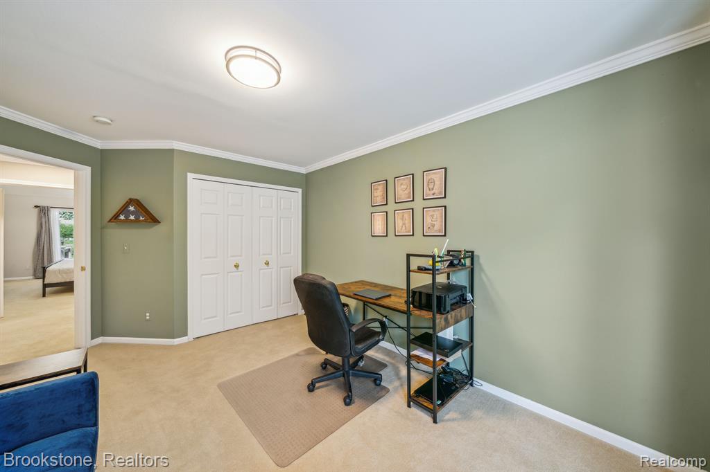 576 Bloomer Ridge Drive Rochester, MI 48307 - Photo 21 of 48