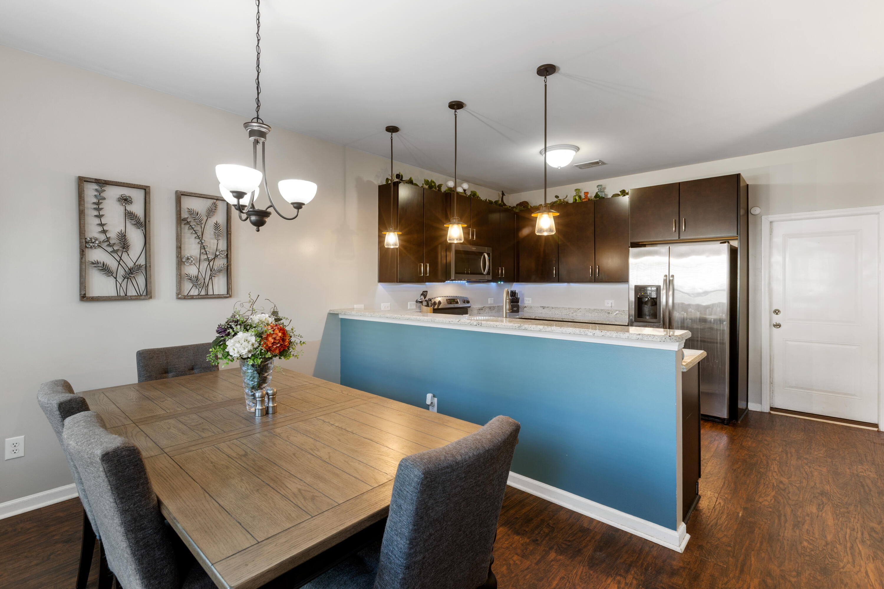 3857 Annapolis Way Ladson, SC 29456 - Photo 9 of 32 Dining / Kitchen