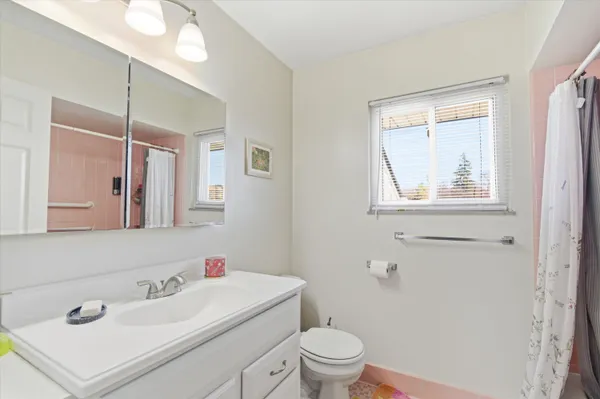 $3,400 | 2220 East Stadium Boulevard, Ann Arbor, MI 48104