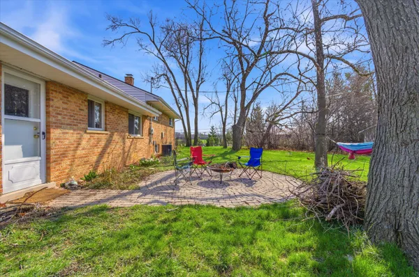 $3,400 | 2220 East Stadium Boulevard, Ann Arbor, MI 48104