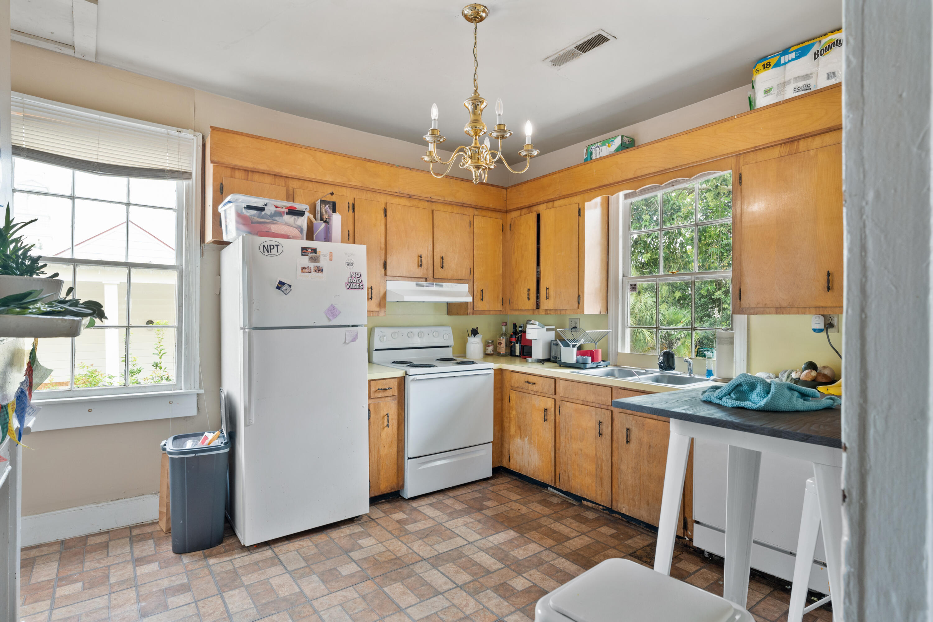 102 Logan Street Charleston, SC 29401 - Photo 34 of 41 102 Logan St By KeenEye Marketing