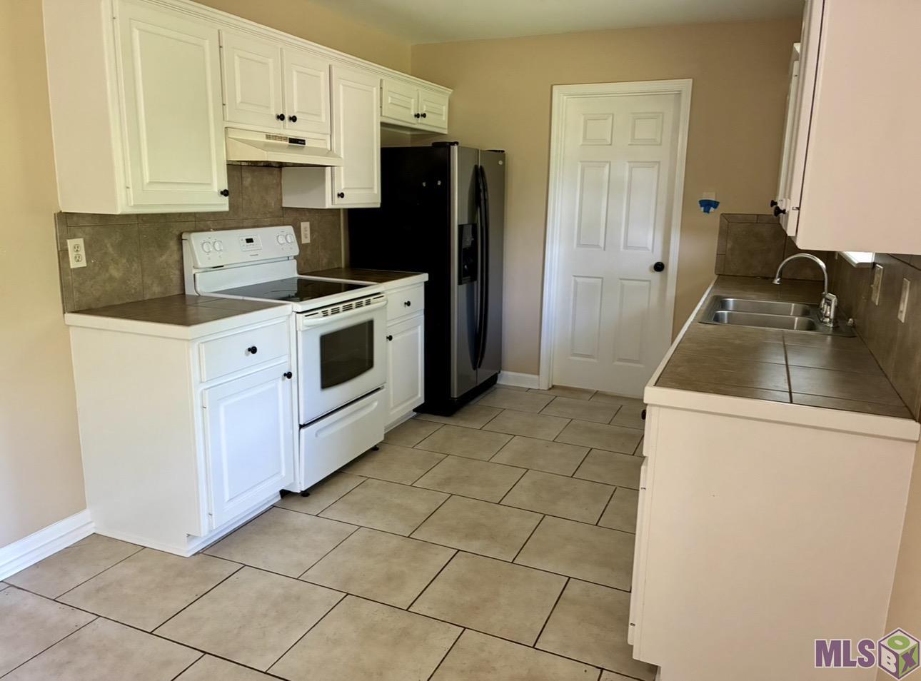 10205 Lake Ridge Avenue Gonzales, LA 70737 - Photo 5 of 10