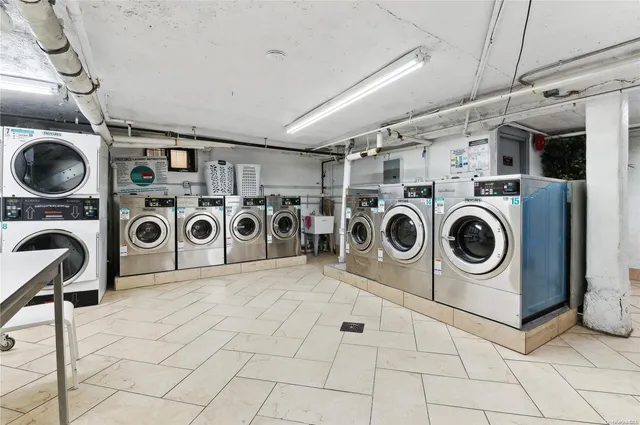 $250,000 | 37-21 80th Street, Unit 3M | Jackson Heights