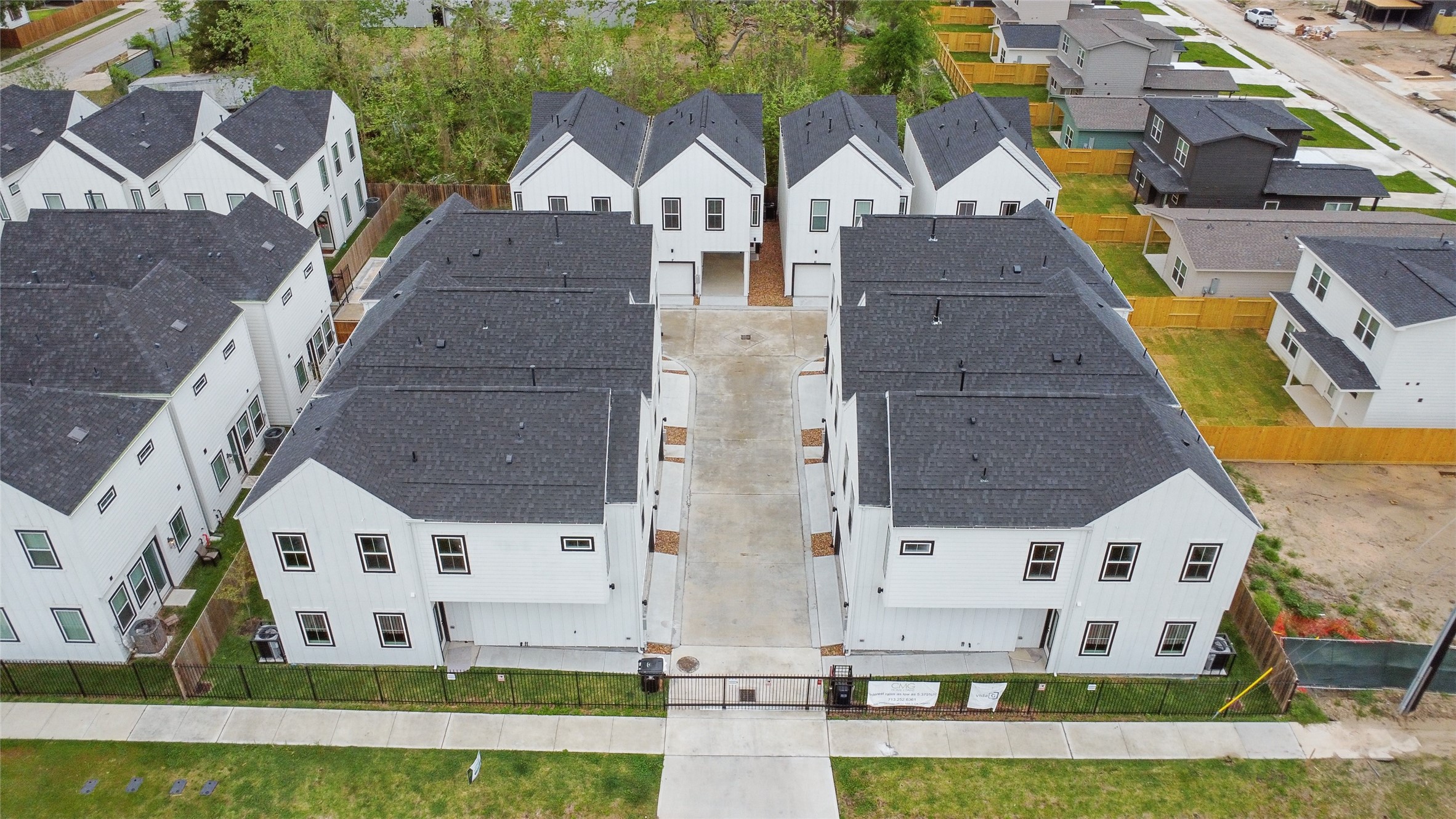 9902 Clark Road, Unit I Houston, TX 77076 - Photo 38 of 47