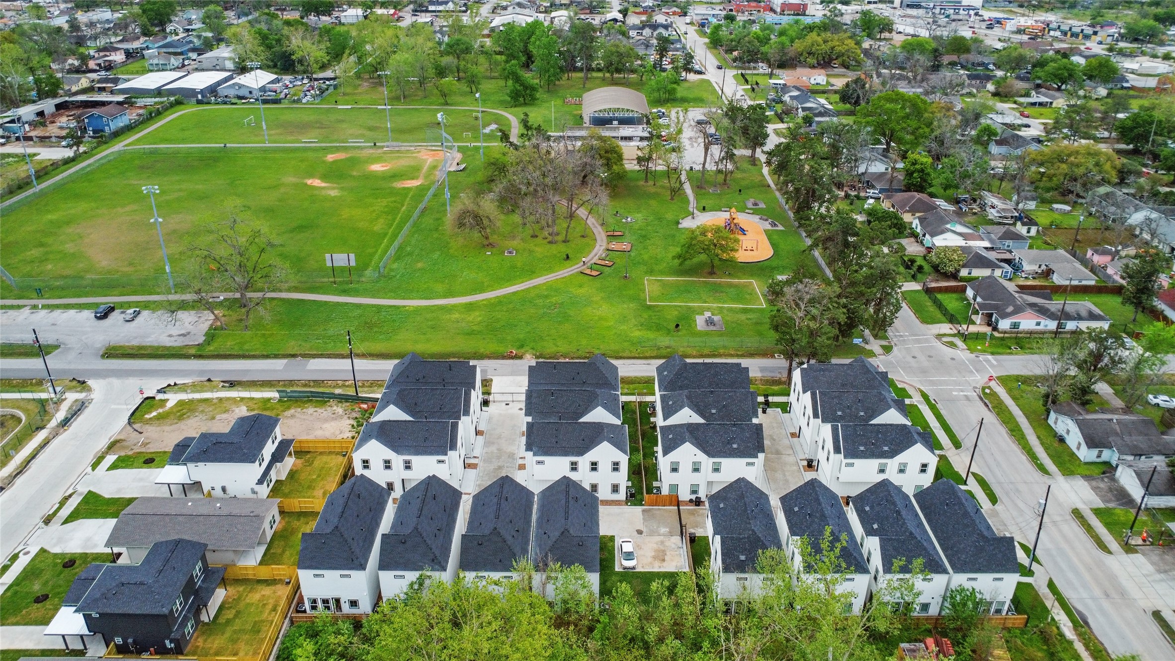 9902 Clark Road, Unit I Houston, TX 77076 - Photo 42 of 47