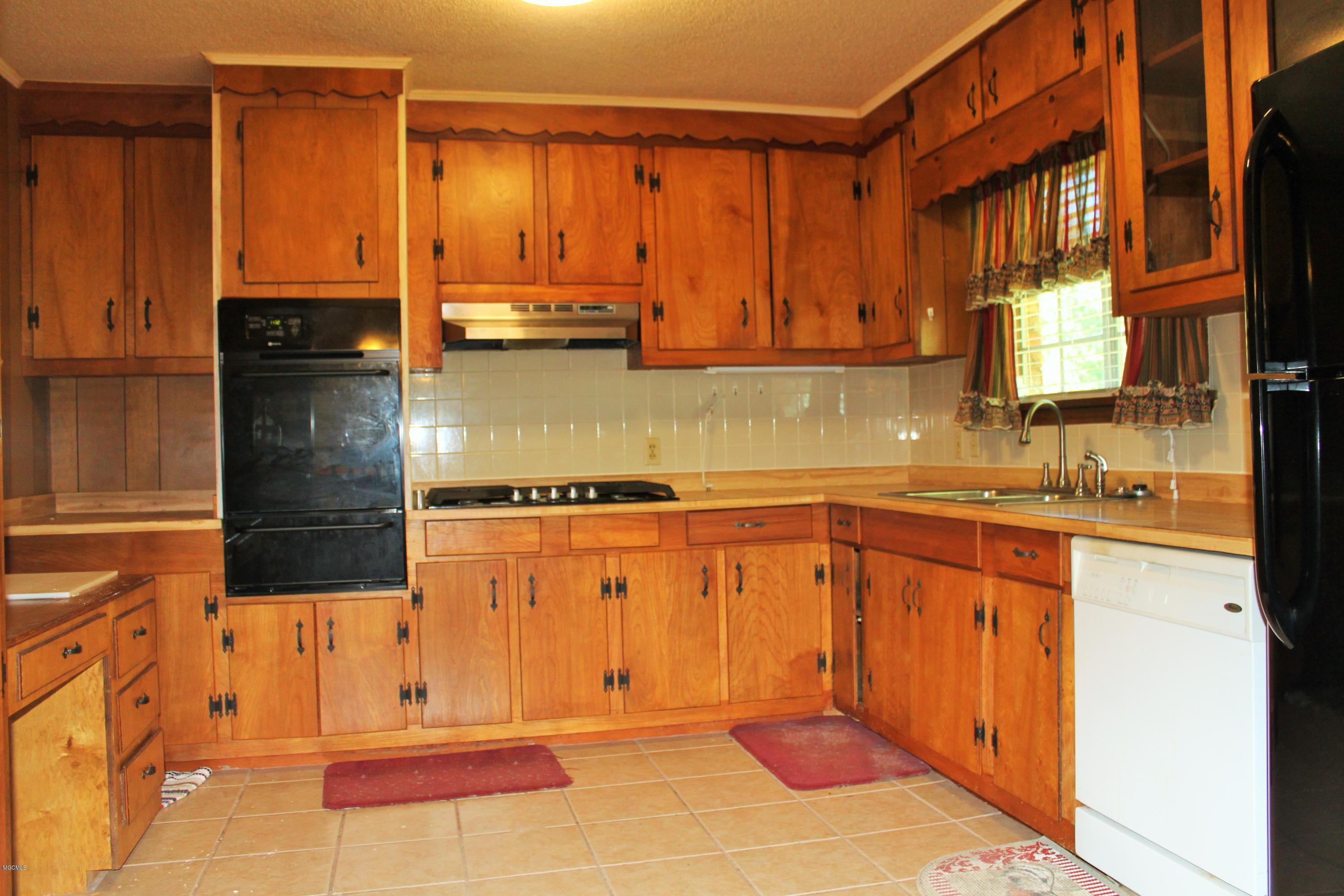 1057 Route 5 Road Lucedale, MS 39452 - Photo 9 of 34 Kitchen 2