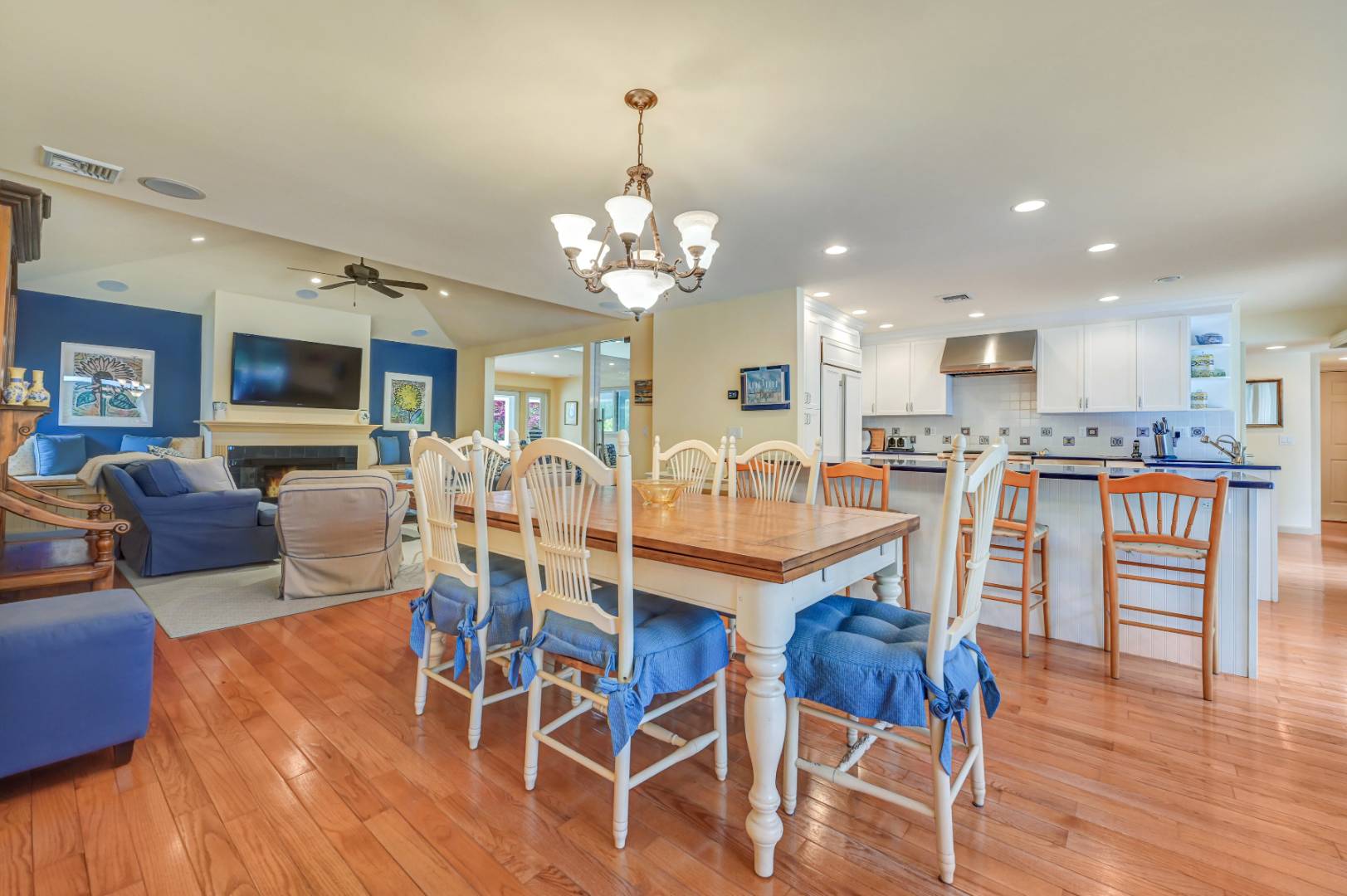 60 South Road Westhampton Beach, NY 11978 - Photo 9 of 45 a view of a dining room with furniture and wooden floor