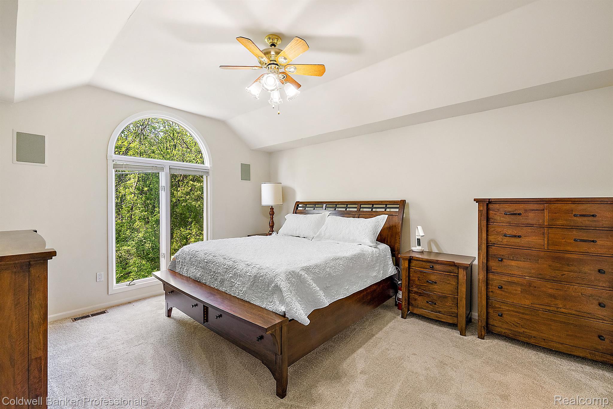 276 East Gunn Road Rochester, MI 48306 - Photo 34 of 53 Gallery Image 34