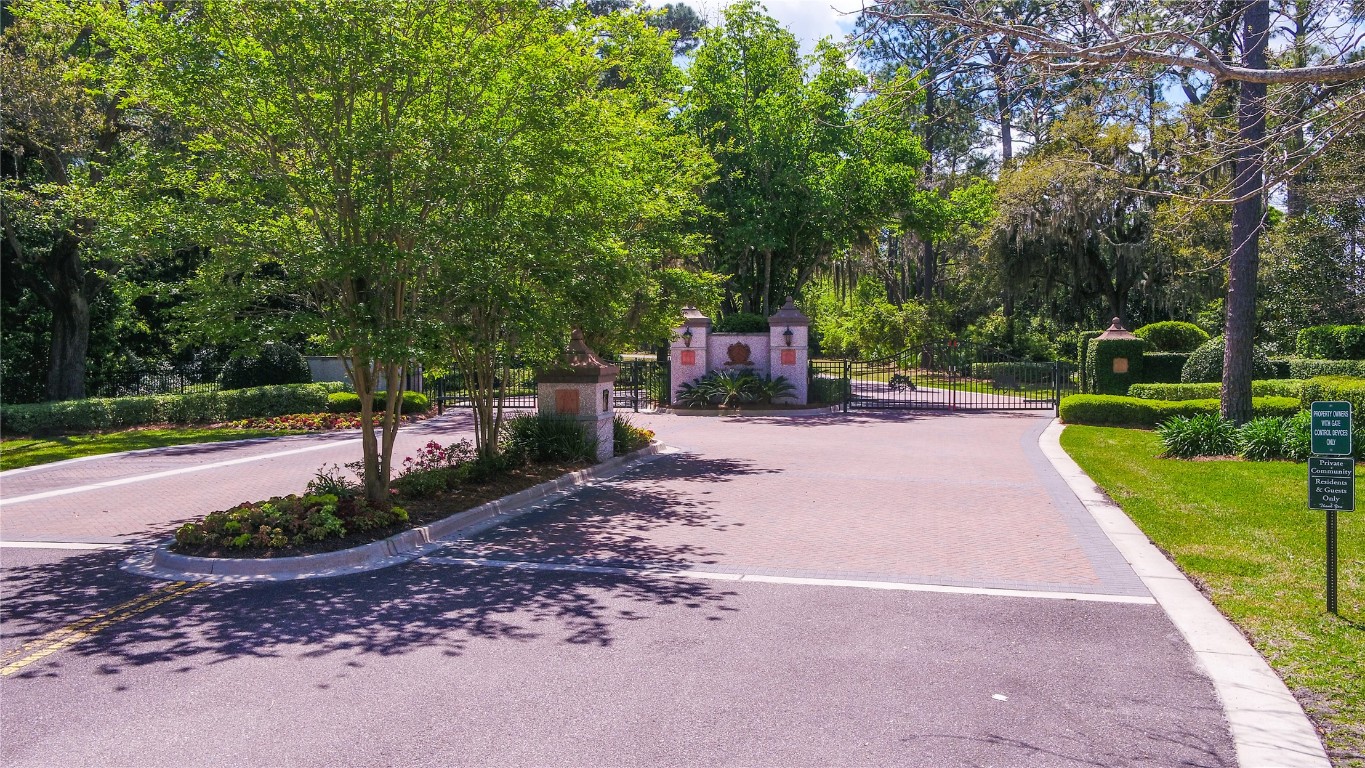 96198 Brady Point Road Fernandina Beach, FL 32034 - Photo 13 of 18 a view of a park with large trees