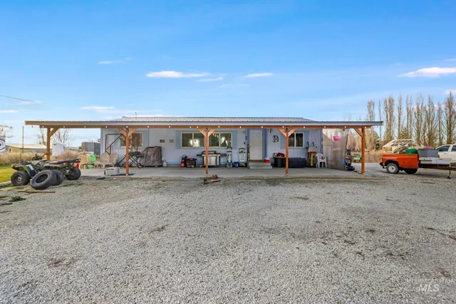 $340,000 | 89 South 860 Road West, Paul, ID 83347