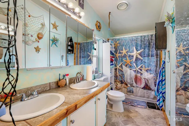 $340,000 | 89 South 860 Road West, Paul, ID 83347