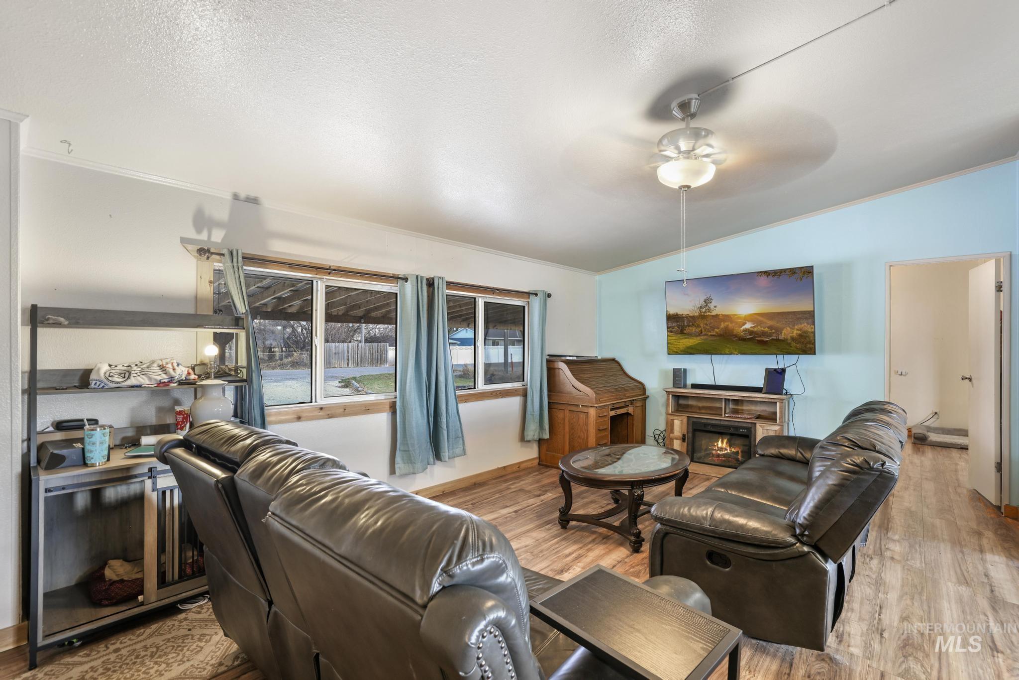 89 South 860 Road West Paul, ID 83347 - Photo 2 of 36