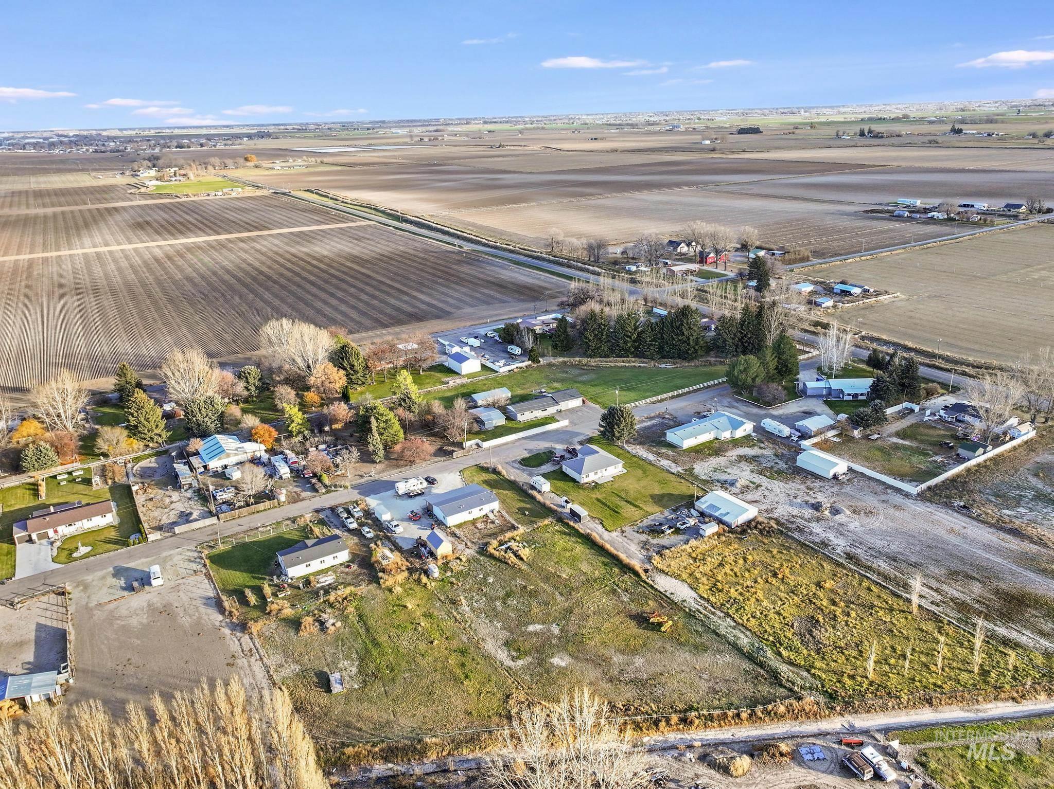 89 South 860 Road West Paul, ID 83347 - Photo 31 of 36