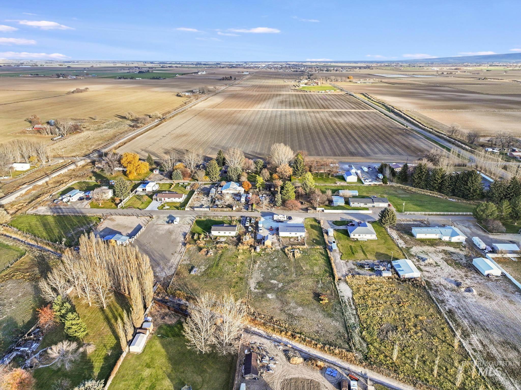 89 South 860 Road West Paul, ID 83347 - Photo 33 of 36