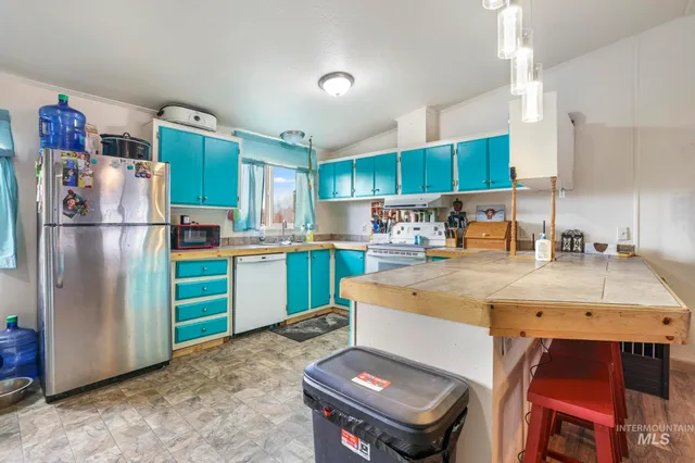 $340,000 | 89 South 860 Road West, Paul, ID 83347