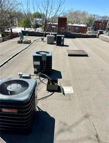 $429,000 | 1115 East 41st Street, Kansas City, MO 64110