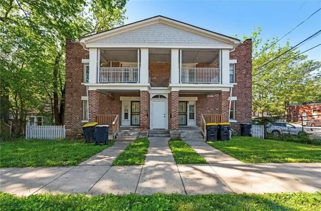 $429,000 | 1115 East 41st Street, Kansas City, MO 64110