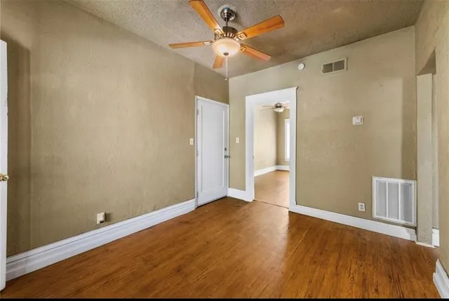 $429,000 | 1115 East 41st Street, Kansas City, MO 64110