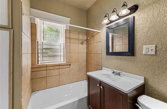 $429,000 | 1115 East 41st Street, Kansas City, MO 64110