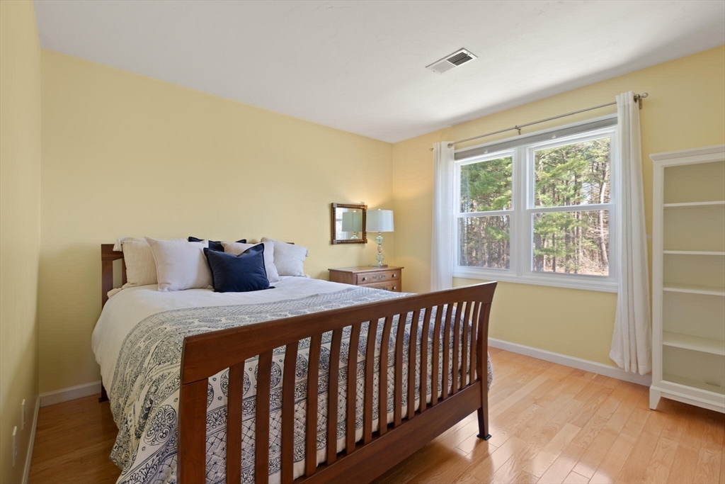 20 Comstock Drive Wrentham, MA 02093 - Photo 29 of 42