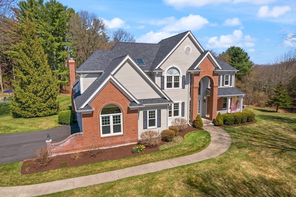 20 Comstock Drive Wrentham, MA 02093 - Photo 3 of 42