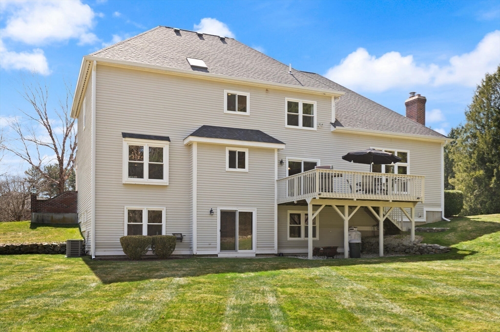 20 Comstock Drive Wrentham, MA 02093 - Photo 37 of 42