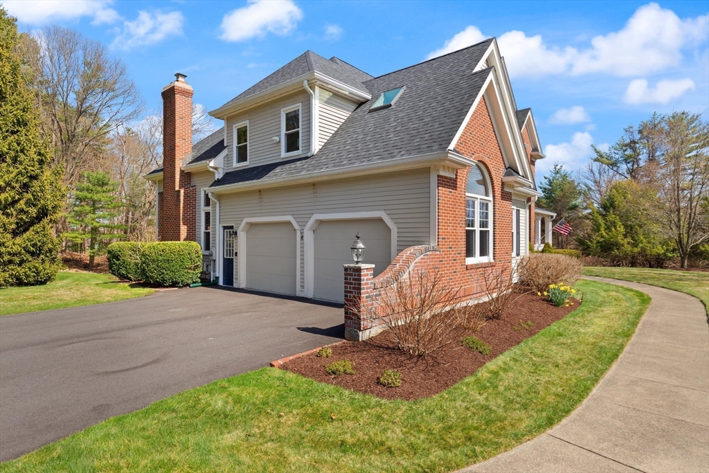 20 Comstock Drive Wrentham, MA 02093 - Photo 4 of 42