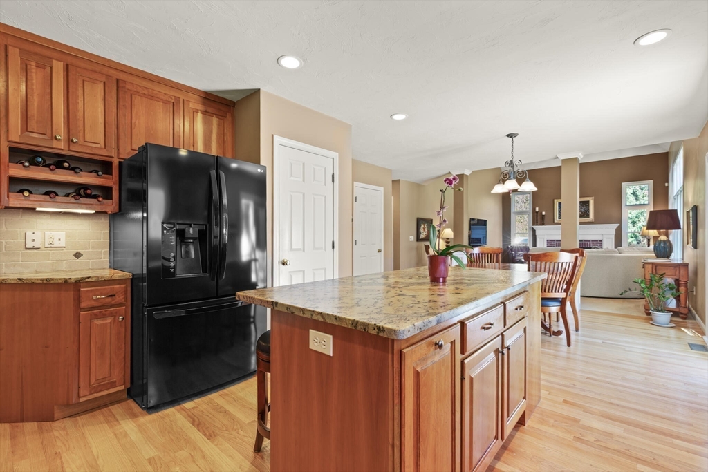 20 Comstock Drive Wrentham, MA 02093 - Photo 10 of 42