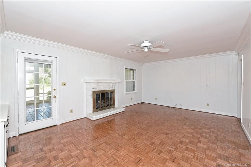 6128 Yellowood Road Charlotte, NC 28210 - Photo 16 of 34 Gallery Image 16