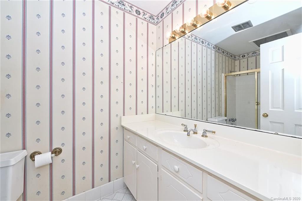 6128 Yellowood Road Charlotte, NC 28210 - Photo 27 of 34 Gallery Image 27