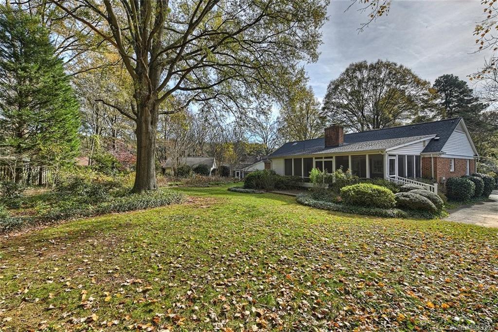 6128 Yellowood Road Charlotte, NC 28210 - Photo 32 of 34 Gallery Image 32