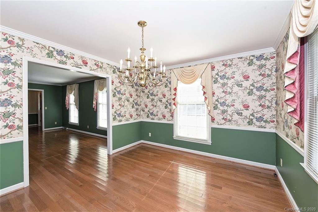 6128 Yellowood Road Charlotte, NC 28210 - Photo 8 of 34 Gallery Image 8