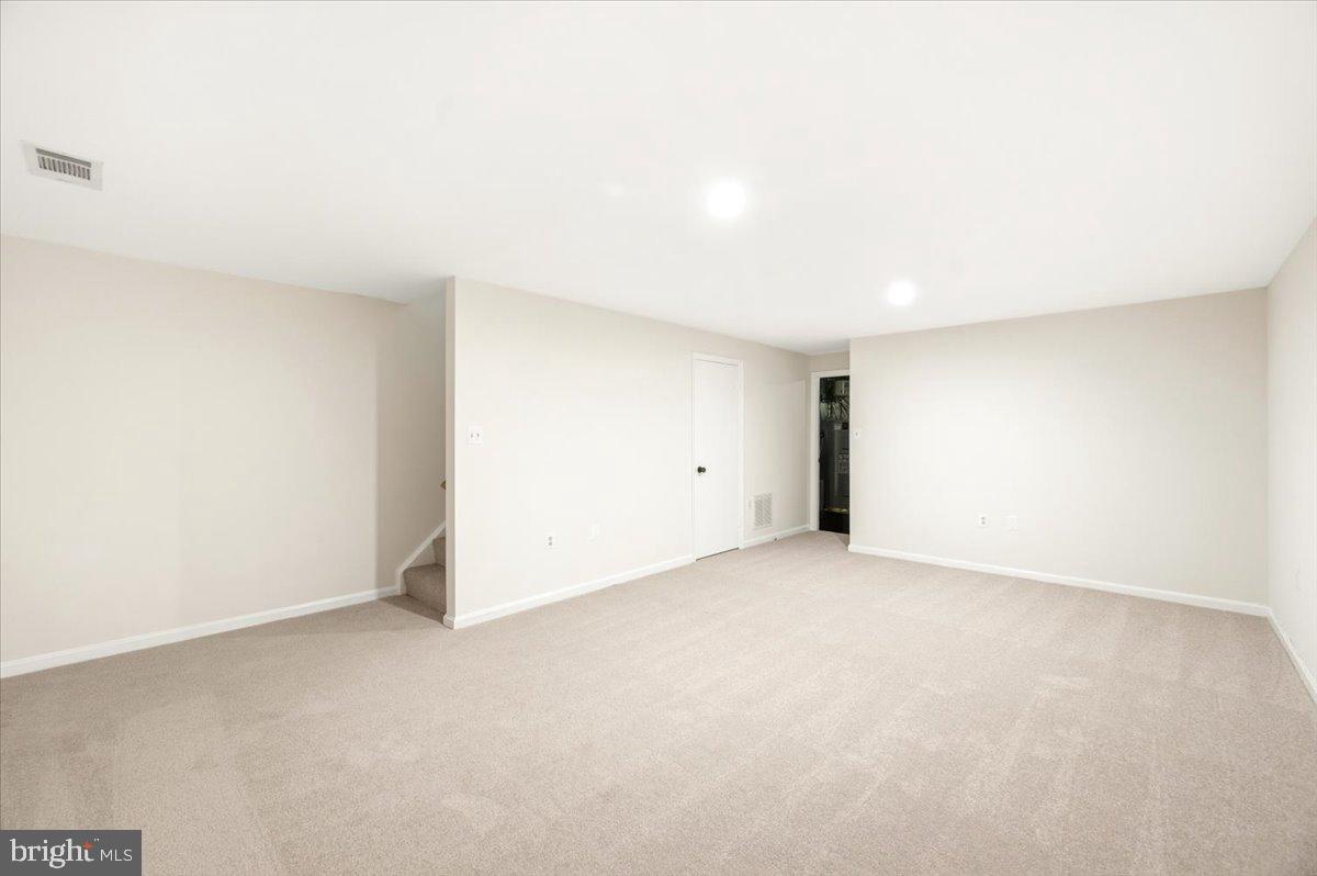 7928 Gambrill Court Springfield, VA 22153 - Photo 24 of 39