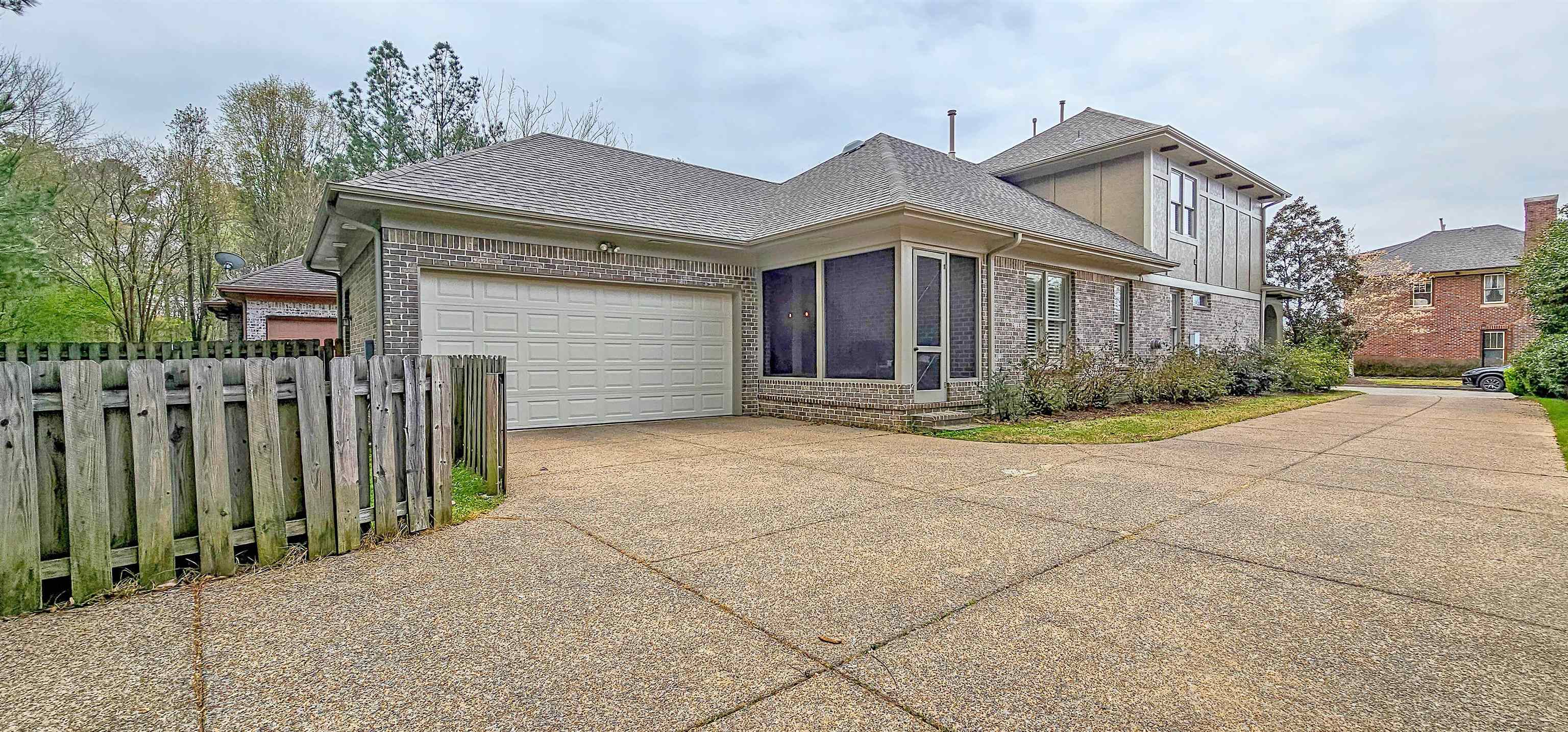 1784 Penshurst Drive Collierville, TN 38017 - Photo 33 of 40 a front view of a house with a yard