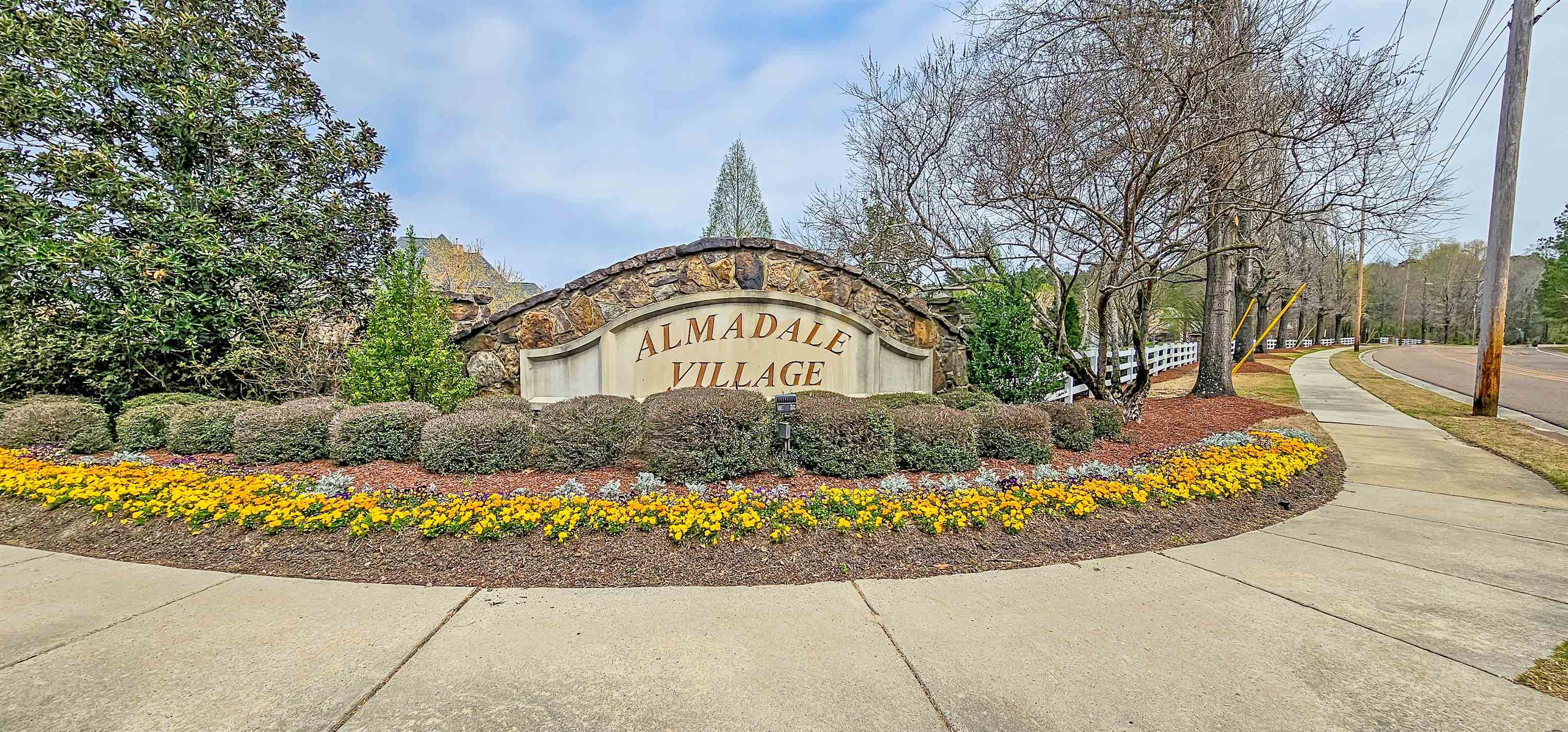 1784 Penshurst Drive Collierville, TN 38017 - Photo 34 of 40 a view of swimming pool with an outdoor space