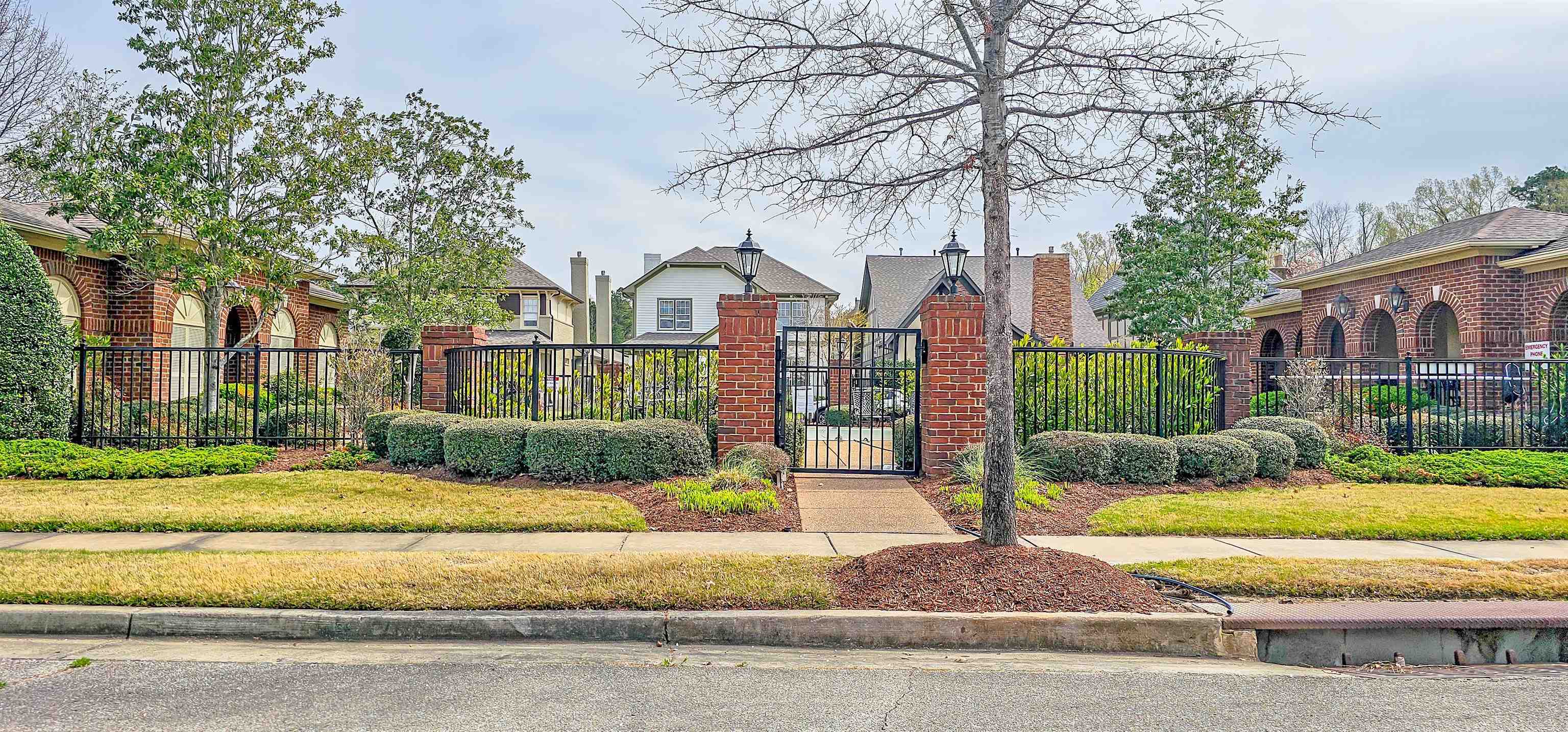 1784 Penshurst Drive Collierville, TN 38017 - Photo 36 of 40 a view of a house with a garden and pathway