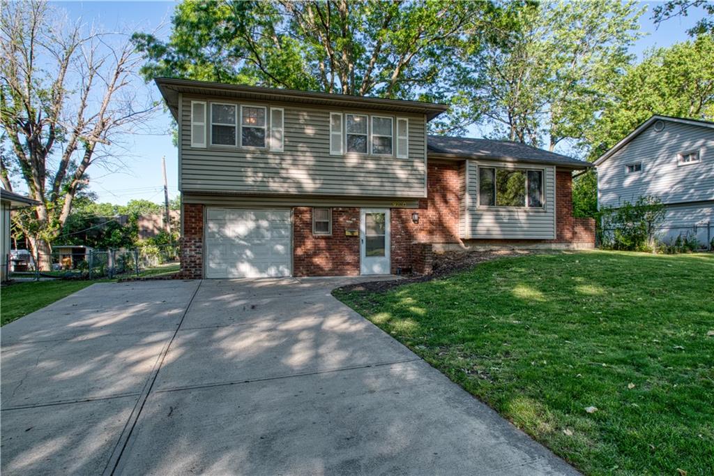 9200 Reeder Drive Overland Park, KS 66214 - Photo 1 of 37