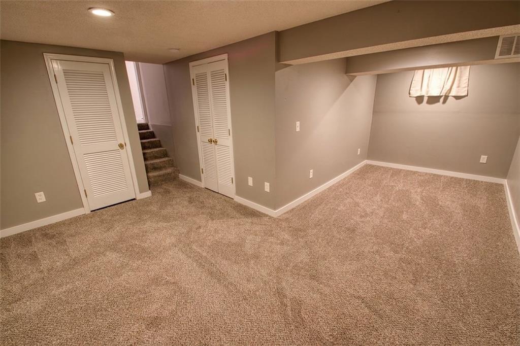 9200 Reeder Drive Overland Park, KS 66214 - Photo 30 of 37