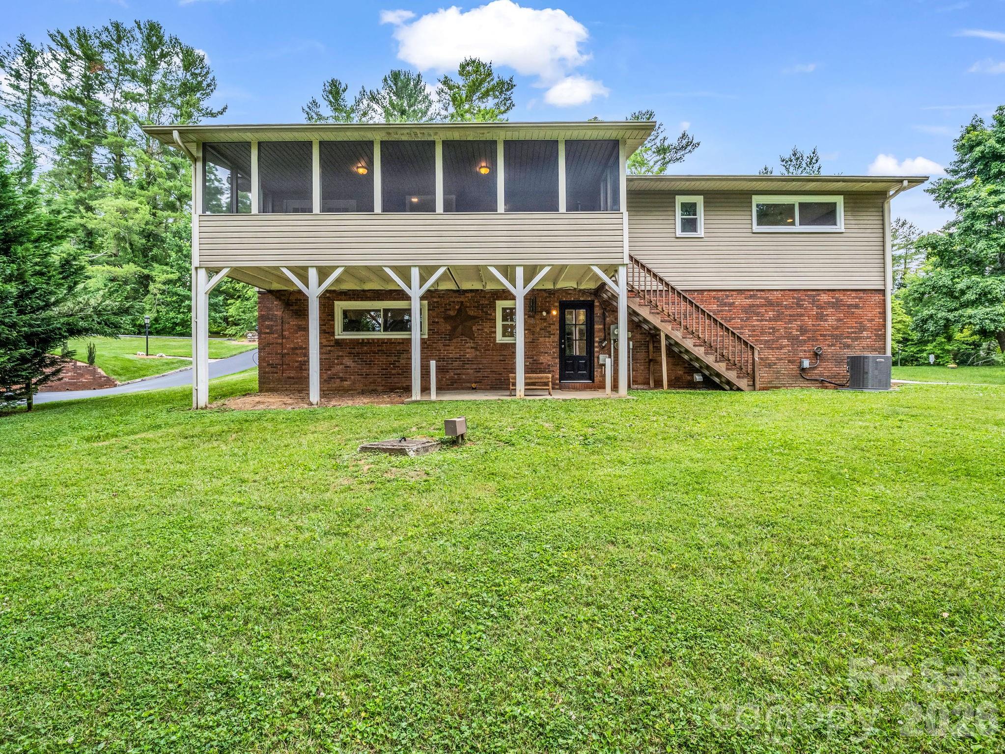 59 Underhill Road Hendersonville, NC 28792 - Photo 42 of 48