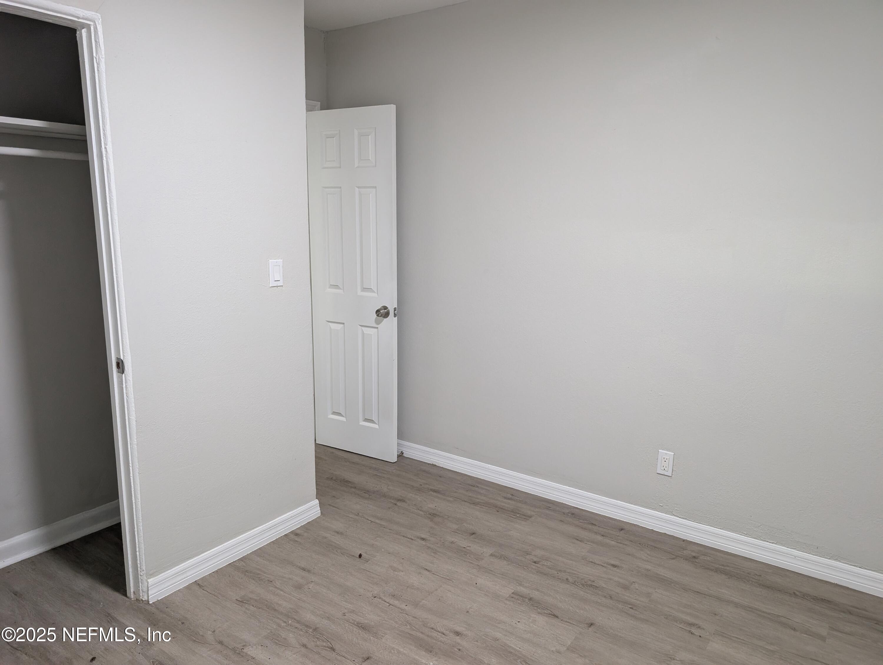 1339 Ellis Road South Jacksonville, FL 32205 - Photo 18 of 26 a view of an empty room