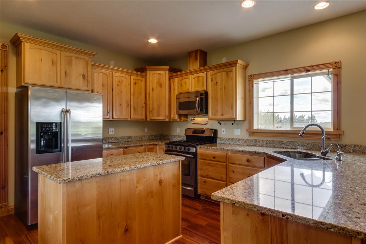 8615 North Lehman Road Spokane, WA 99217 - Photo 3 of 20