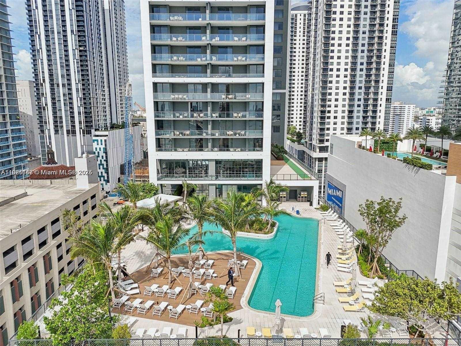 159 Northeast 6th Street, Unit 4114 Miami, FL 33132 - Photo 27 of 38 a view of an outdoor space