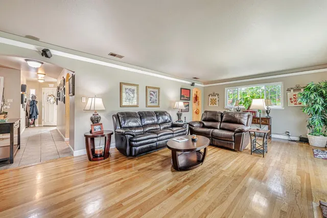 $2,299,000 | 949 Pleasant Hill Road, Redwood City, CA 94061