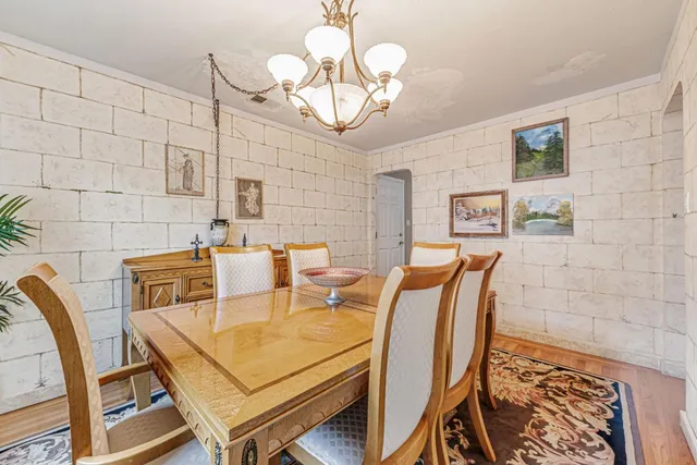 $2,299,000 | 949 Pleasant Hill Road, Redwood City, CA 94061