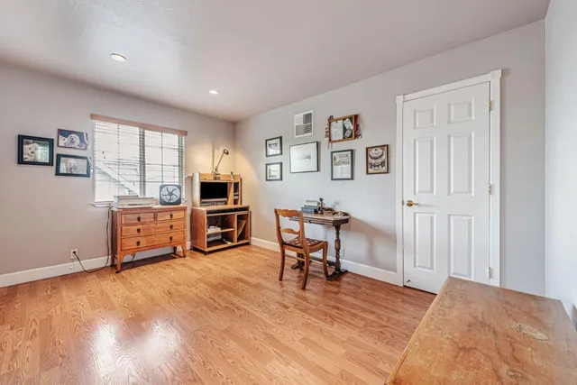 $2,299,000 | 949 Pleasant Hill Road, Redwood City, CA 94061