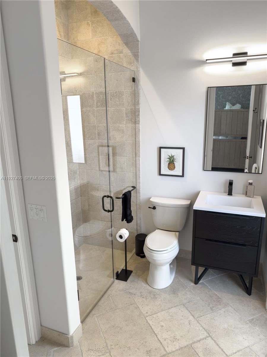 2320 Northeast 34th Court Lighthouse Point, FL 33064 - Photo 24 of 33