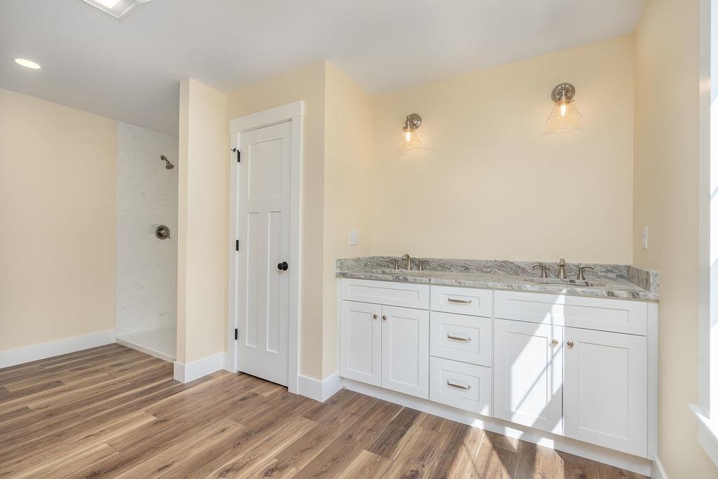 320 Knox Marsh Road Dover, NH 03820 - Photo 12 of 27