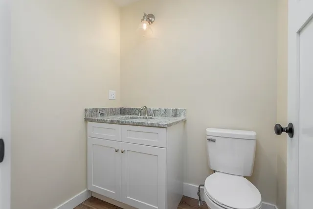 $925,000 | 320 Knox Marsh Road, Dover, NH 03820